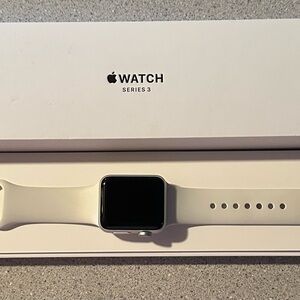 Apple Smartwatch Series 3 - White